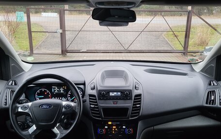 Ford Tourneo Connect II рестайлинг, 2020 год, 1 620 000 рублей, 23 фотография