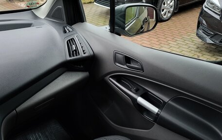 Ford Tourneo Connect II рестайлинг, 2020 год, 1 620 000 рублей, 24 фотография