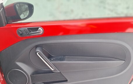 Volkswagen Beetle, 2012 год, 999 999 рублей, 13 фотография