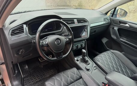 Volkswagen Tiguan II, 2019 год, 2 757 000 рублей, 10 фотография