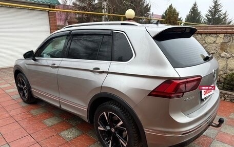 Volkswagen Tiguan II, 2019 год, 2 757 000 рублей, 6 фотография