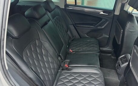 Volkswagen Tiguan II, 2019 год, 2 757 000 рублей, 15 фотография