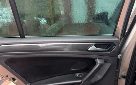 Volkswagen Tiguan II, 2019 год, 2 757 000 рублей, 19 фотография