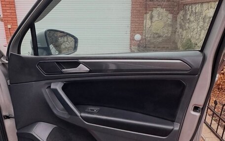 Volkswagen Tiguan II, 2019 год, 2 757 000 рублей, 18 фотография