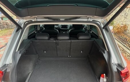 Volkswagen Tiguan II, 2019 год, 2 757 000 рублей, 22 фотография