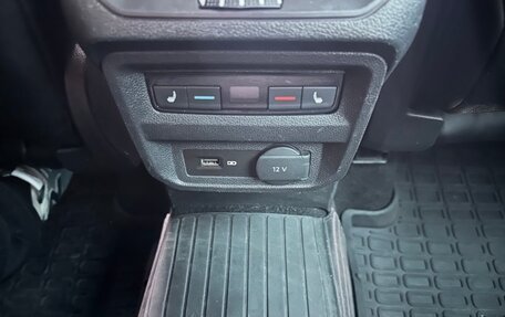 Volkswagen Tiguan II, 2019 год, 2 757 000 рублей, 28 фотография