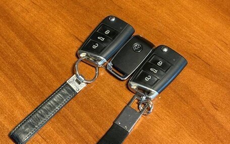 Volkswagen Tiguan II, 2019 год, 2 757 000 рублей, 29 фотография