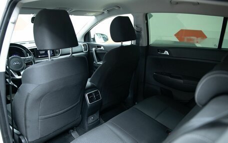 KIA Sportage IV рестайлинг, 2021 год, 2 590 000 рублей, 11 фотография