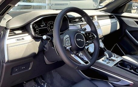 Jaguar F-Pace, 2025 год, 6 326 000 рублей, 5 фотография