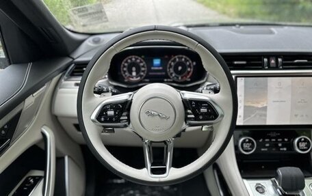 Jaguar F-Pace, 2025 год, 6 495 000 рублей, 26 фотография