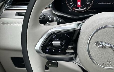 Jaguar F-Pace, 2025 год, 6 495 000 рублей, 27 фотография