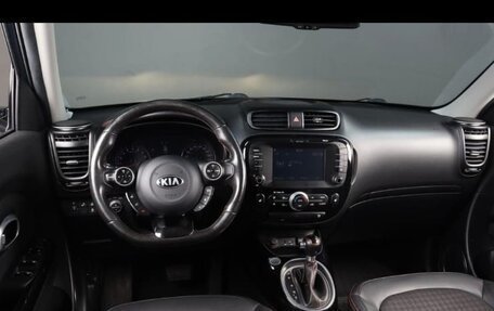 KIA Soul II рестайлинг, 2017 год, 1 550 000 рублей, 15 фотография