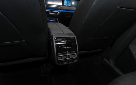 Volkswagen Tiguan, 2025 год, 5 250 000 рублей, 16 фотография