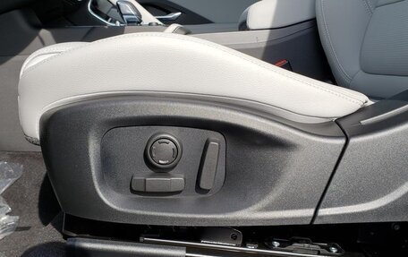 Jaguar E-Pace, 2024 год, 6 741 000 рублей, 19 фотография