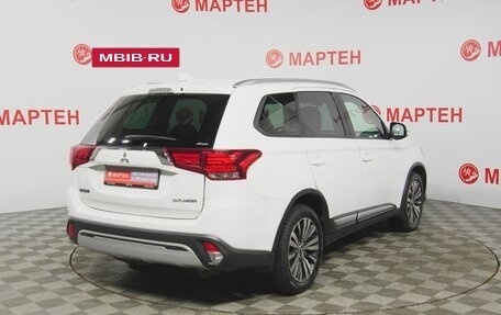 Mitsubishi Outlander III рестайлинг 3, 2018 год, 2 048 000 рублей, 5 фотография