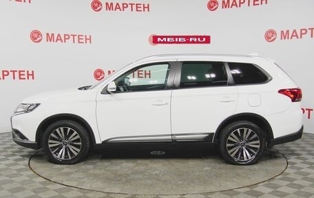 Mitsubishi Outlander III рестайлинг 3, 2018 год, 2 048 000 рублей, 8 фотография