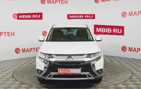 Mitsubishi Outlander III рестайлинг 3, 2018 год, 2 048 000 рублей, 2 фотография