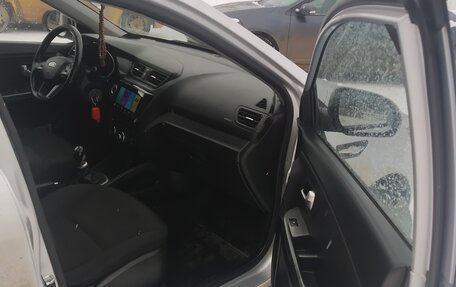 KIA Rio III рестайлинг, 2014 год, 700 000 рублей, 15 фотография