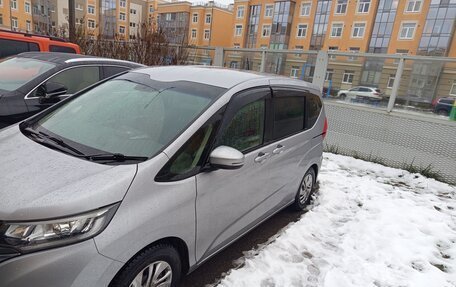 Honda Freed II, 2018 год, 1 598 000 рублей, 2 фотография