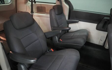 Dodge Caravan V, 2010 год, 1 013 000 рублей, 12 фотография