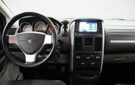 Dodge Caravan V, 2010 год, 1 013 000 рублей, 14 фотография