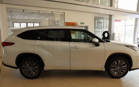 Toyota Highlander, 2025 год, 5 990 000 рублей, 3 фотография