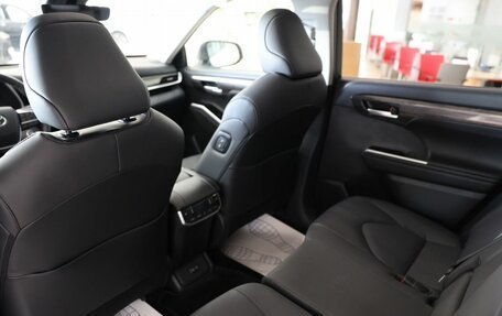 Toyota Highlander, 2025 год, 5 990 000 рублей, 16 фотография