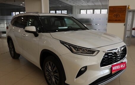 Toyota Highlander, 2025 год, 5 990 000 рублей, 2 фотография