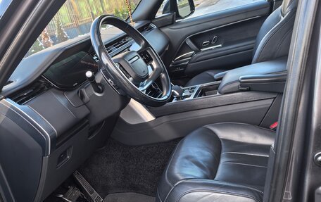 Land Rover Range Rover IV рестайлинг, 2022 год, 16 200 000 рублей, 10 фотография