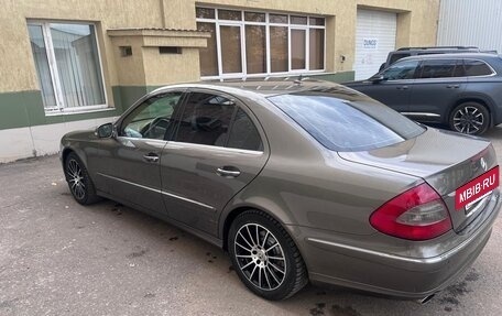 Mercedes-Benz E-Класс, 2008 год, 1 500 000 рублей, 13 фотография