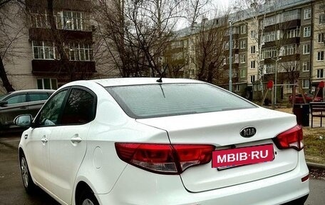 KIA Rio III рестайлинг, 2016 год, 1 050 000 рублей, 2 фотография