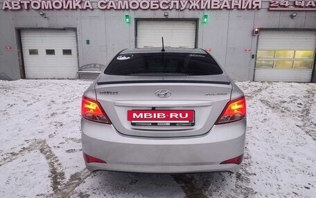Hyundai Solaris II рестайлинг, 2015 год, 830 000 рублей, 4 фотография