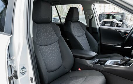 Toyota RAV4, 2020 год, 3 150 000 рублей, 11 фотография