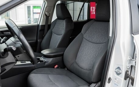 Toyota RAV4, 2020 год, 3 150 000 рублей, 13 фотография