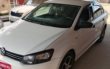 Volkswagen Polo VI (EU Market), 2013 год, 680 000 рублей, 1 фотография