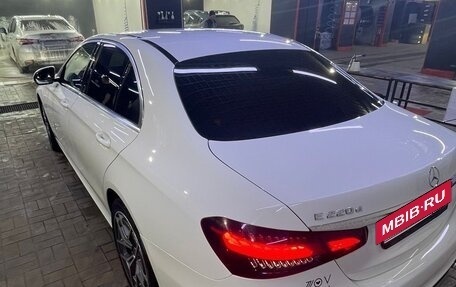 Mercedes-Benz E-Класс, 2021 год, 5 000 000 рублей, 6 фотография