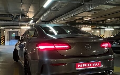 Mercedes-Benz E-Класс, 2018 год, 3 700 000 рублей, 1 фотография