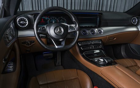 Mercedes-Benz E-Класс, 2018 год, 3 440 000 рублей, 6 фотография