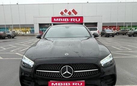 Mercedes-Benz E-Класс, 2021 год, 2 800 000 рублей, 1 фотография