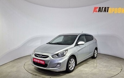 Hyundai Solaris II рестайлинг, 2011 год, 520 000 рублей, 1 фотография