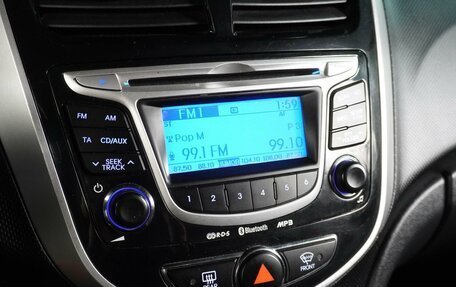 Hyundai Solaris II рестайлинг, 2012 год, 939 000 рублей, 13 фотография