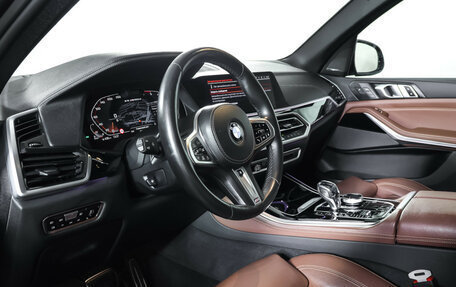 BMW X5, 2019 год, 7 490 000 рублей, 14 фотография