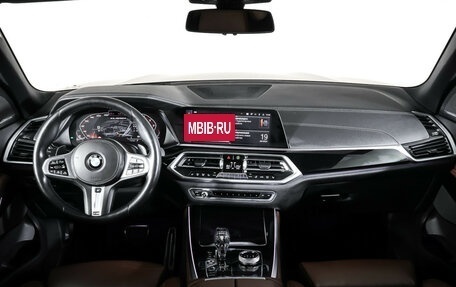 BMW X5, 2019 год, 7 490 000 рублей, 12 фотография