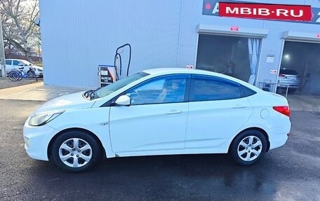 Hyundai Solaris II рестайлинг, 2011 год, 740 000 рублей, 5 фотография