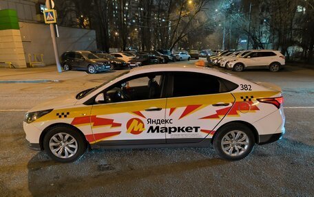 Hyundai Solaris II рестайлинг, 2021 год, 1 400 000 рублей, 6 фотография