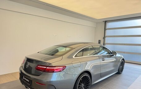 Mercedes-Benz E-Класс, 2018 год, 3 700 000 рублей, 2 фотография