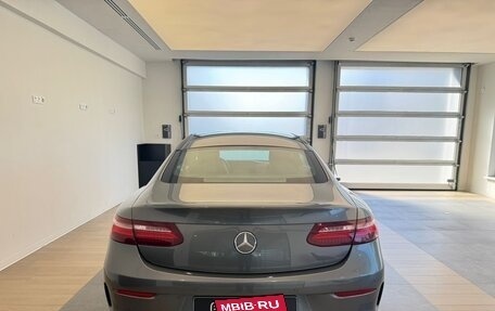 Mercedes-Benz E-Класс, 2018 год, 3 700 000 рублей, 7 фотография