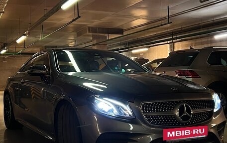 Mercedes-Benz E-Класс, 2018 год, 3 700 000 рублей, 20 фотография