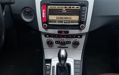 Volkswagen Passat B7, 2012 год, 1 050 000 рублей, 26 фотография