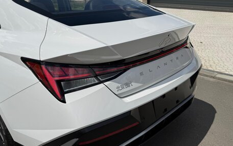 Hyundai Elantra, 2025 год, 2 320 000 рублей, 12 фотография